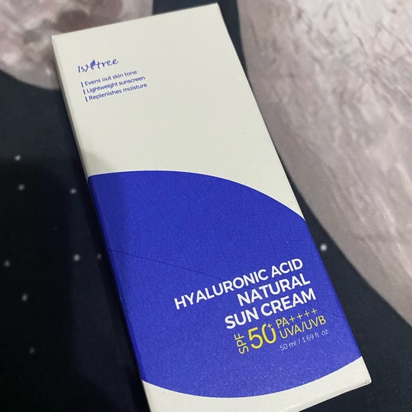 Isntree Hyaluronic Acid Natural Sun Cream NIB - Picture 4 of 6